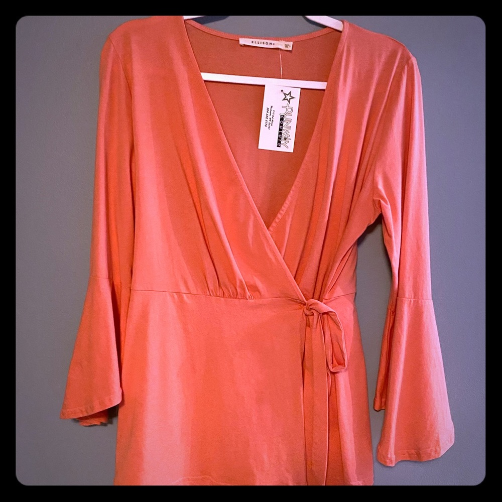 Ellison Wrap Front Top Size Large NWT